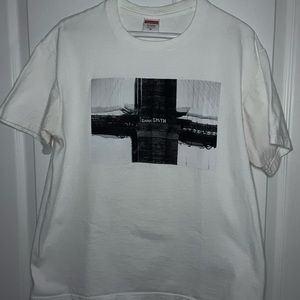Supreme T-shirt